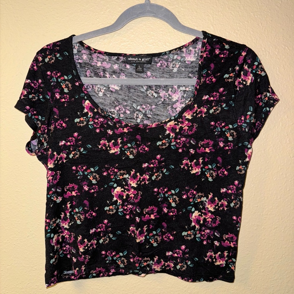 Floral, soft, stretchy crop top